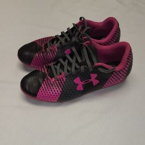 Under Armour Force Black and Pink Sports Training Soccer Cleats 3y
